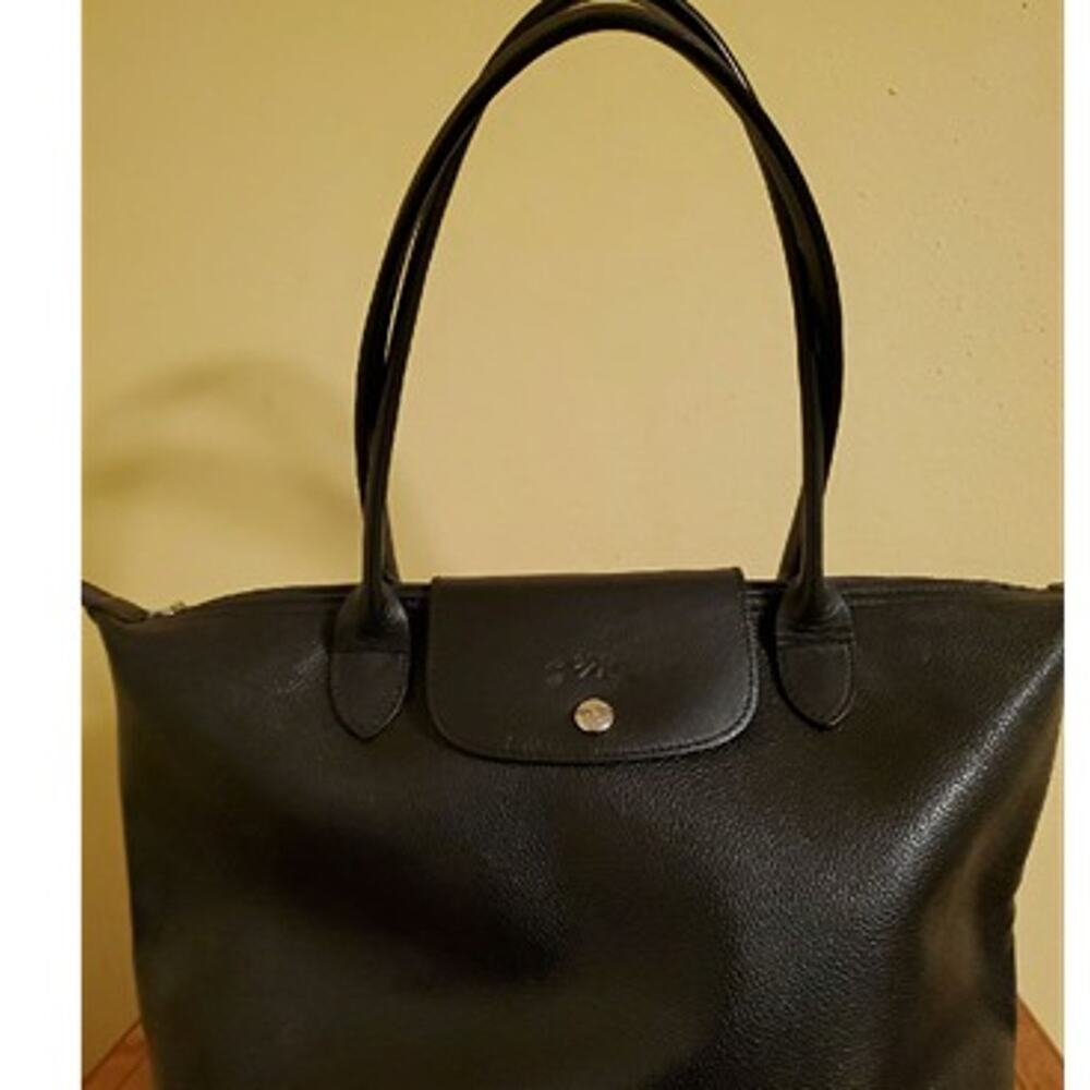 Longchamp Leather Bag in Black